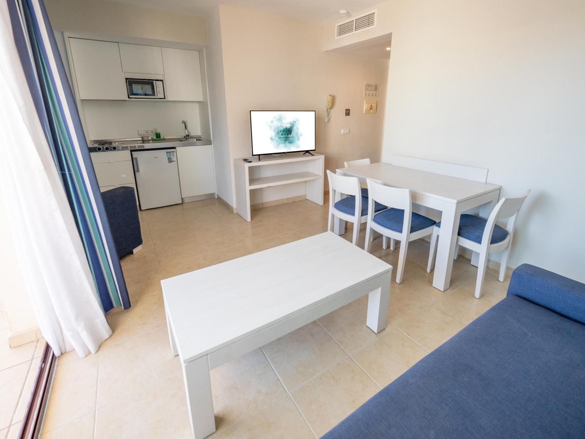 Prope Mare Apartamentos Кала Милор Екстериор снимка