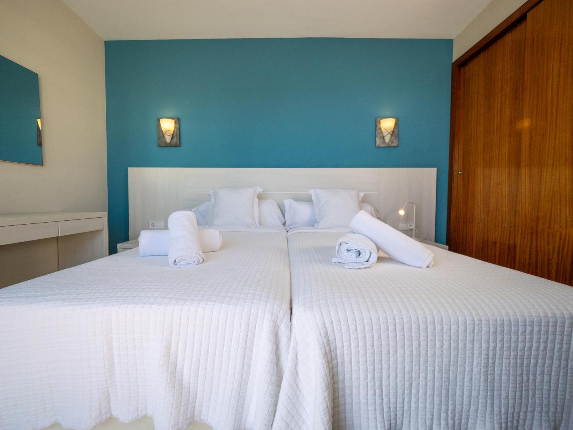 Prope Mare Apartamentos Кала Милор Екстериор снимка